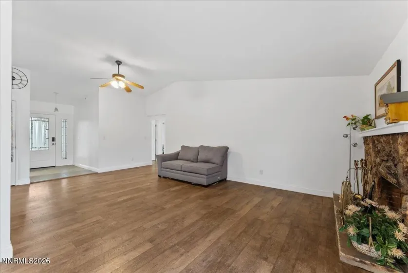 4730 Spring, Reno, Nevada 89502, 3 Bedrooms Bedrooms, ,2 BathroomsBathrooms,Residential,Residential,Spring,260004450