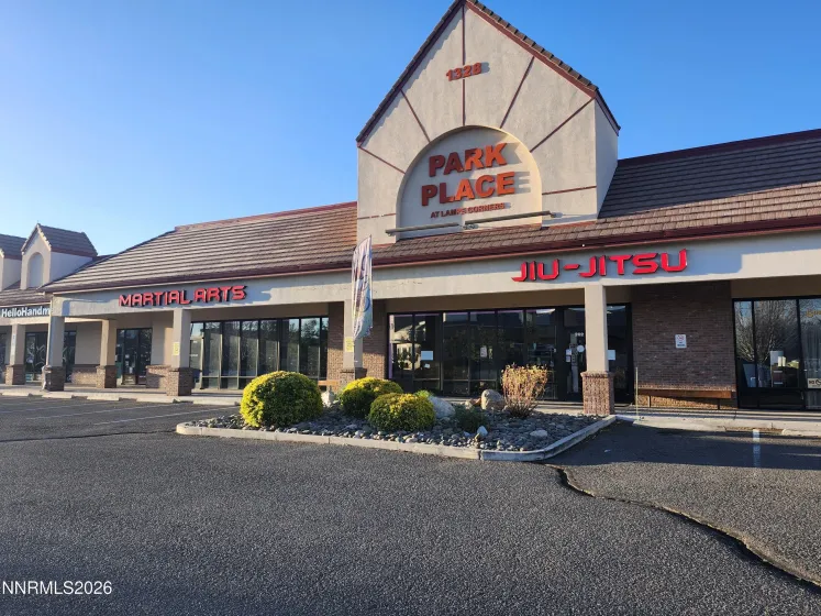 1332 Highway 395, Gardnerville, Nevada 89410, ,Commercial Sale,Residential,Highway 395,260004451