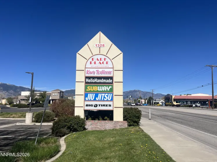 1332 Highway 395, Gardnerville, Nevada 89410, ,Commercial Sale,Residential,Highway 395,260004451