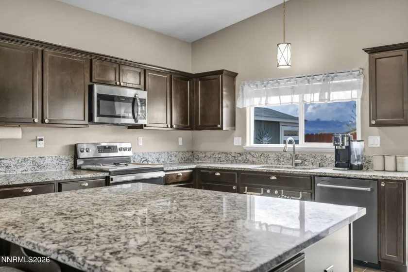 17211 Desert Lake, Reno, Nevada 89508, 4 Bedrooms Bedrooms, ,3 BathroomsBathrooms,Residential,Residential,Desert Lake,260004452