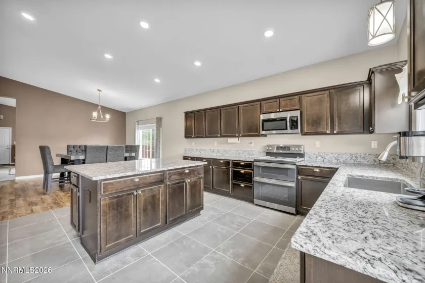 17211 Desert Lake, Reno, Nevada 89508, 4 Bedrooms Bedrooms, ,3 BathroomsBathrooms,Residential,Residential,Desert Lake,260004452