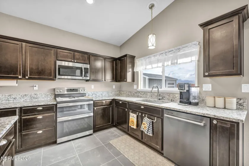 17211 Desert Lake, Reno, Nevada 89508, 4 Bedrooms Bedrooms, ,3 BathroomsBathrooms,Residential,Residential,Desert Lake,260004452