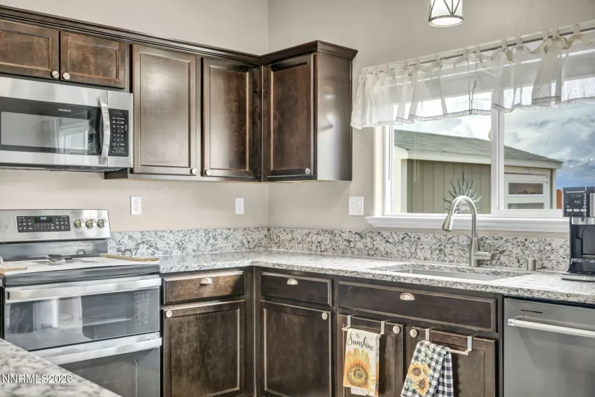 17211 Desert Lake, Reno, Nevada 89508, 4 Bedrooms Bedrooms, ,3 BathroomsBathrooms,Residential,Residential,Desert Lake,260004452