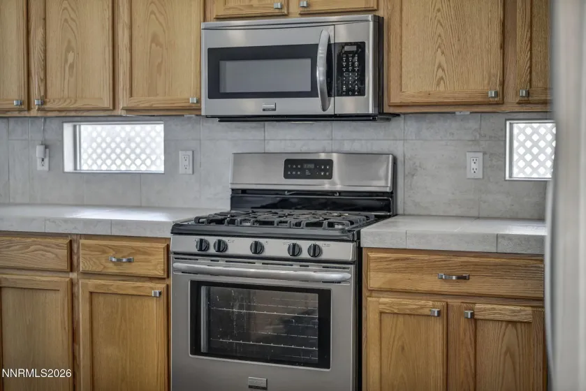 1110 Bandtail, Carson City, Nevada 89701, 2 Bedrooms Bedrooms, ,3 BathroomsBathrooms,Residential,Residential,Bandtail,260004459