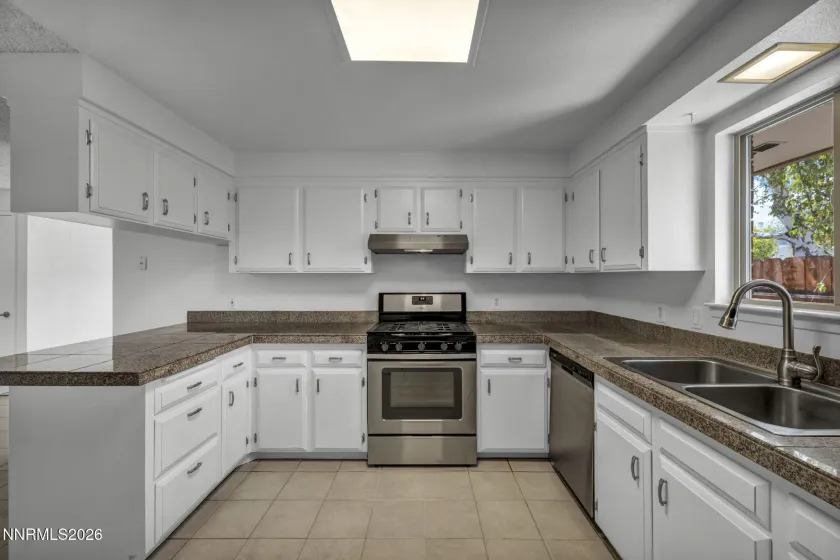 905 Long, Carson City, Nevada 89703, 3 Bedrooms Bedrooms, ,2 BathroomsBathrooms,Residential,Residential,Long,260004460