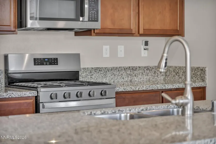 135 Cosser, Dayton, Nevada 89403, 3 Bedrooms Bedrooms, ,2 BathroomsBathrooms,Residential,Residential,Cosser,260004462