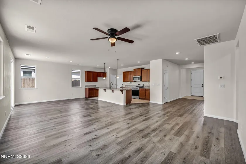 135 Cosser, Dayton, Nevada 89403, 3 Bedrooms Bedrooms, ,2 BathroomsBathrooms,Residential,Residential,Cosser,260004462