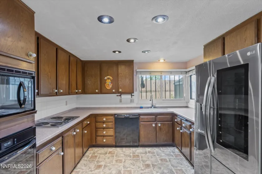 4960 Lakeside, Reno, Nevada 89509, 4 Bedrooms Bedrooms, ,3 BathroomsBathrooms,Residential,Residential,Lakeside,260004466