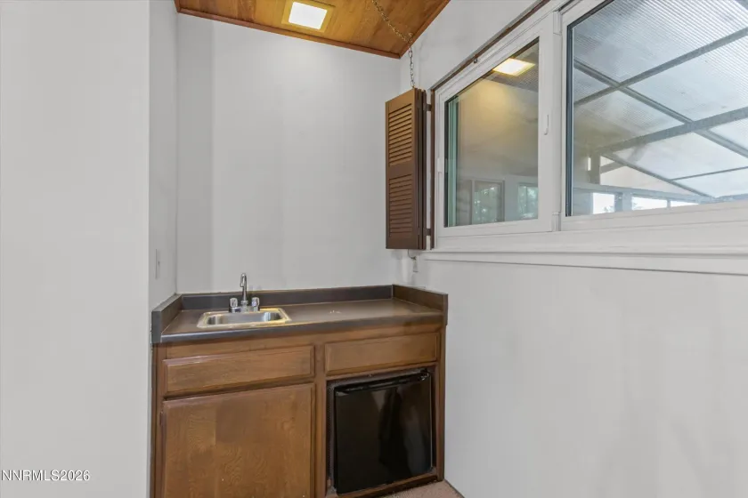 4960 Lakeside, Reno, Nevada 89509, 4 Bedrooms Bedrooms, ,3 BathroomsBathrooms,Residential,Residential,Lakeside,260004466