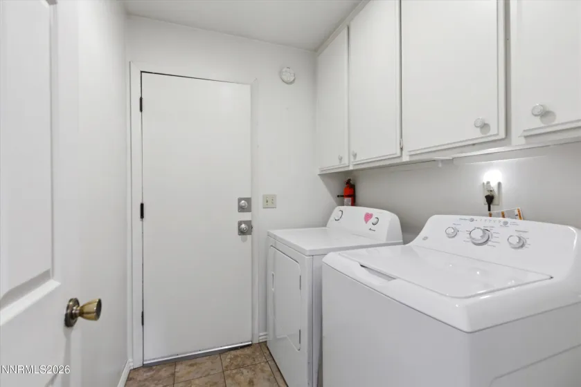 4960 Lakeside, Reno, Nevada 89509, 4 Bedrooms Bedrooms, ,3 BathroomsBathrooms,Residential,Residential,Lakeside,260004466