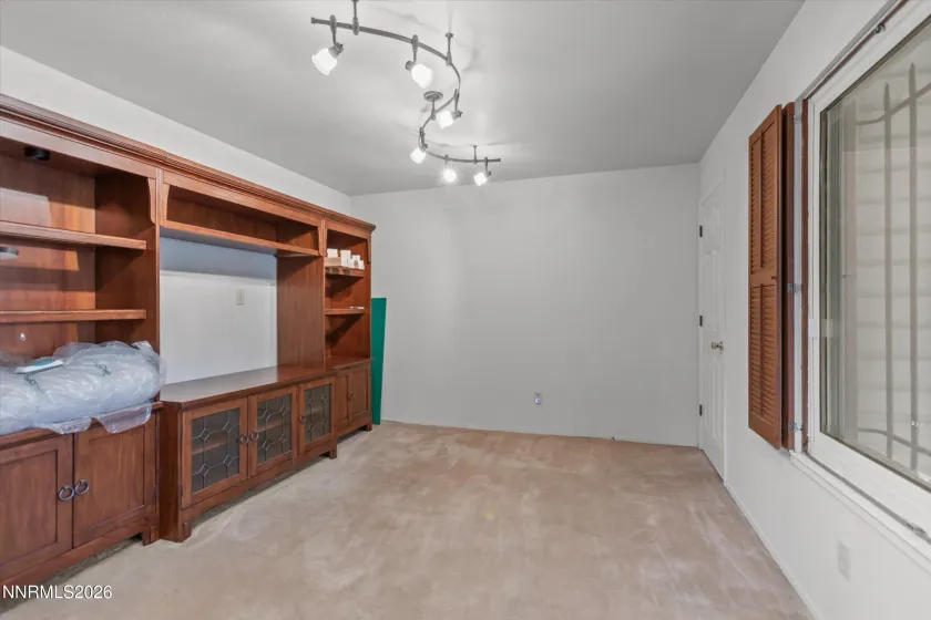 4960 Lakeside, Reno, Nevada 89509, 4 Bedrooms Bedrooms, ,3 BathroomsBathrooms,Residential,Residential,Lakeside,260004466