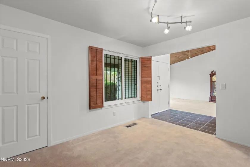 4960 Lakeside, Reno, Nevada 89509, 4 Bedrooms Bedrooms, ,3 BathroomsBathrooms,Residential,Residential,Lakeside,260004466