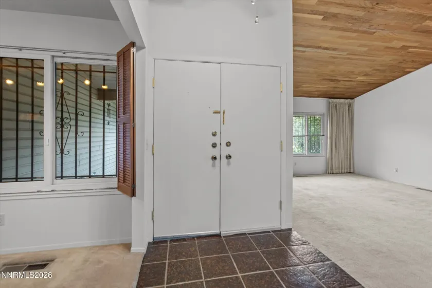 4960 Lakeside, Reno, Nevada 89509, 4 Bedrooms Bedrooms, ,3 BathroomsBathrooms,Residential,Residential,Lakeside,260004466