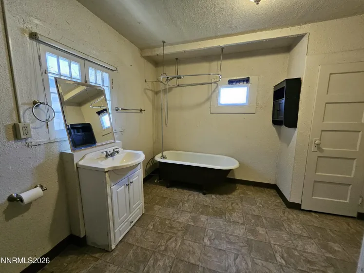 508 Telegraph, Carson City, Nevada 89701, 2 Bedrooms Bedrooms, ,1 BathroomBathrooms,Residential,Residential,Telegraph,260004468