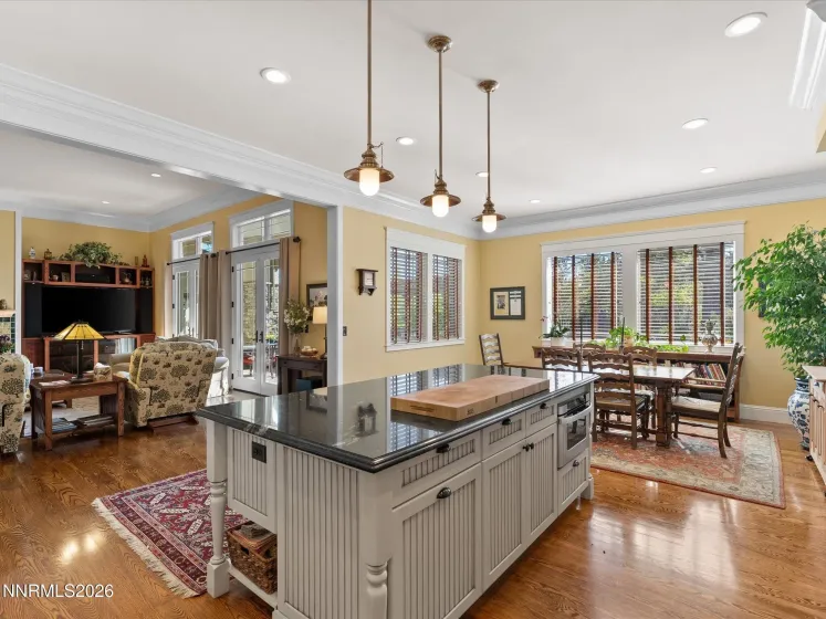 201 Argyle, Reno, Nevada 89511, 4 Bedrooms Bedrooms, ,5 BathroomsBathrooms,Residential,Residential,Argyle,260004467