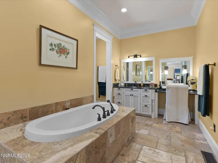 201 Argyle, Reno, Nevada 89511, 4 Bedrooms Bedrooms, ,5 BathroomsBathrooms,Residential,Residential,Argyle,260004467