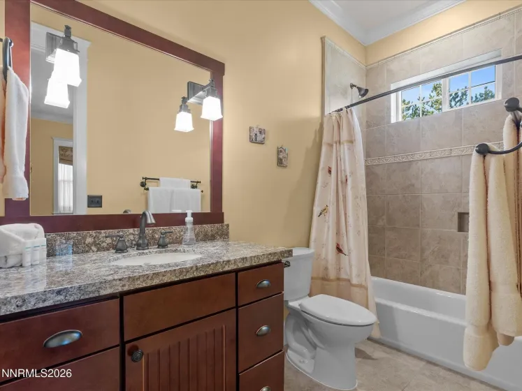 201 Argyle, Reno, Nevada 89511, 4 Bedrooms Bedrooms, ,5 BathroomsBathrooms,Residential,Residential,Argyle,260004467