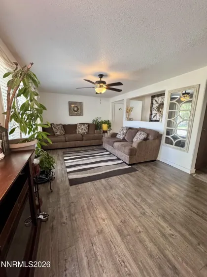 1352 Pronto, Winnemucca, Nevada 89445, 5 Bedrooms Bedrooms, ,2 BathroomsBathrooms,Residential,Residential,Pronto,260004469