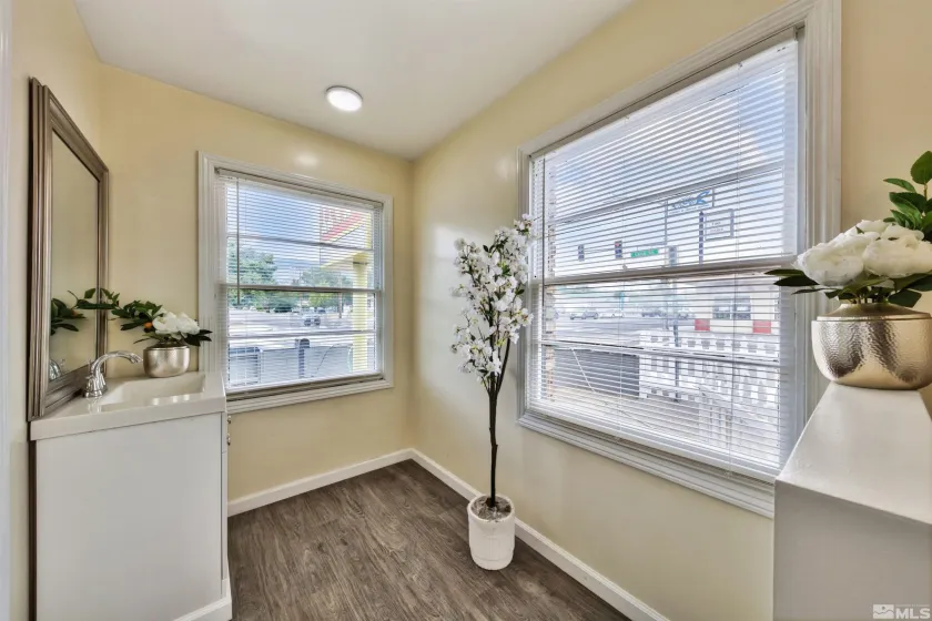 1515 Carson, Carson City, Nevada 89701, ,Commercial Sale,Residential,Carson,260004470