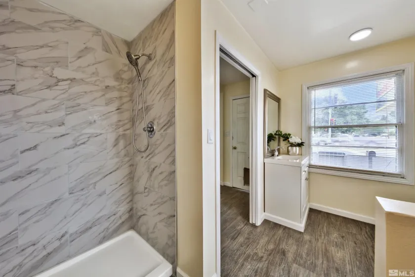 1515 Carson, Carson City, Nevada 89701, ,Commercial Sale,Residential,Carson,260004470