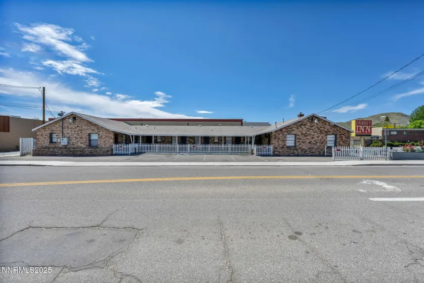 1515 Carson, Carson City, Nevada 89701, ,Commercial Sale,Residential,Carson,260004470