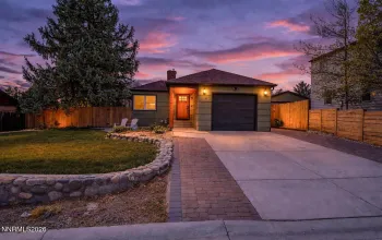 36 Raymond, Reno, Nevada 89503, 3 Bedrooms Bedrooms, ,2 BathroomsBathrooms,Residential,Residential,Raymond,260004473