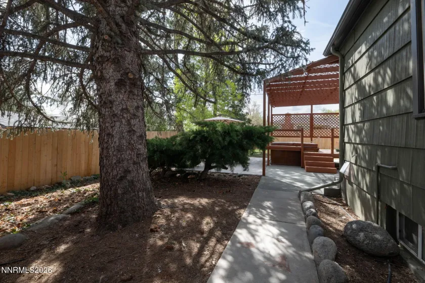 36 Raymond, Reno, Nevada 89503, 3 Bedrooms Bedrooms, ,2 BathroomsBathrooms,Residential,Residential,Raymond,260004473
