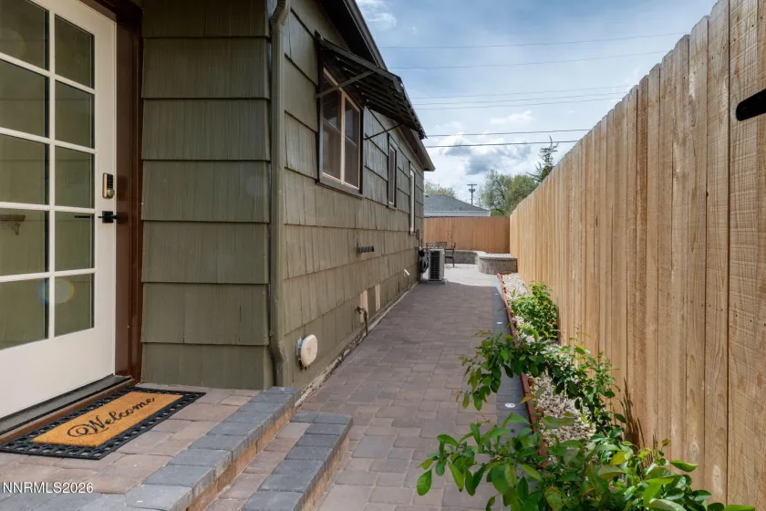 36 Raymond, Reno, Nevada 89503, 3 Bedrooms Bedrooms, ,2 BathroomsBathrooms,Residential,Residential,Raymond,260004473