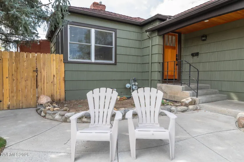 36 Raymond, Reno, Nevada 89503, 3 Bedrooms Bedrooms, ,2 BathroomsBathrooms,Residential,Residential,Raymond,260004473