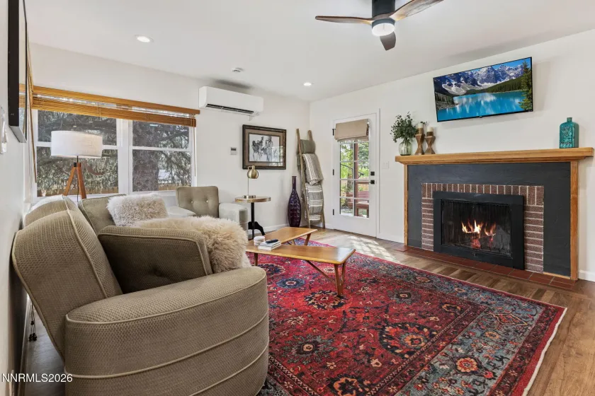 36 Raymond, Reno, Nevada 89503, 3 Bedrooms Bedrooms, ,2 BathroomsBathrooms,Residential,Residential,Raymond,260004473