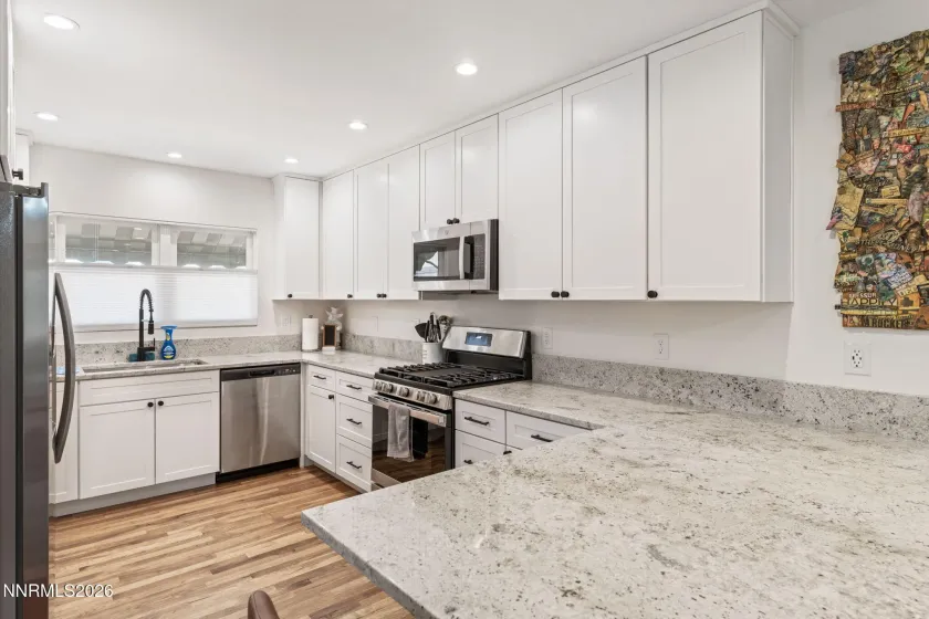 36 Raymond, Reno, Nevada 89503, 3 Bedrooms Bedrooms, ,2 BathroomsBathrooms,Residential,Residential,Raymond,260004473