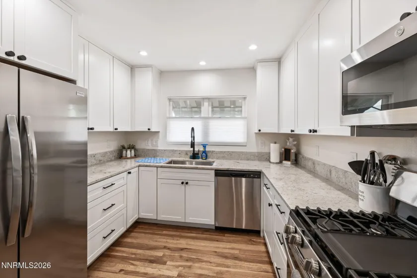 36 Raymond, Reno, Nevada 89503, 3 Bedrooms Bedrooms, ,2 BathroomsBathrooms,Residential,Residential,Raymond,260004473