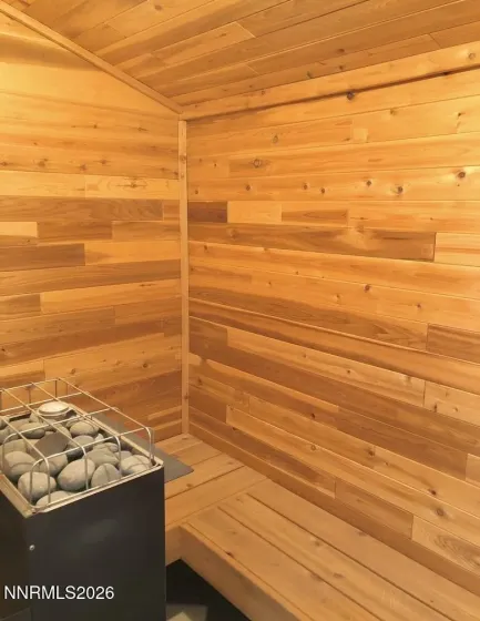 2801 Tamara, Minden, Nevada 89423, 9 Bedrooms Bedrooms, ,8 BathroomsBathrooms,Residential,Residential,Tamara,260004474