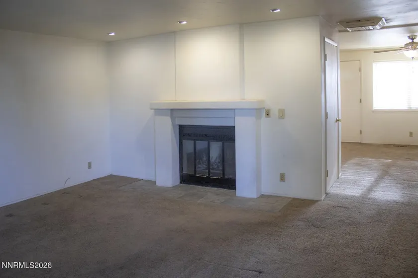 425 Spruce, Fernley, Nevada 89408, 3 Bedrooms Bedrooms, ,2 BathroomsBathrooms,Residential,Residential,Spruce,260004477