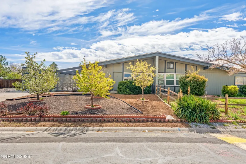 11132 Rocky Mountain, Reno, Nevada 89506, 2 Bedrooms Bedrooms, ,1 BathroomBathrooms,Residential,Residential,Rocky Mountain,260004481