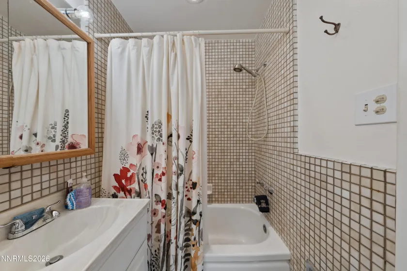 11132 Rocky Mountain, Reno, Nevada 89506, 2 Bedrooms Bedrooms, ,1 BathroomBathrooms,Residential,Residential,Rocky Mountain,260004481