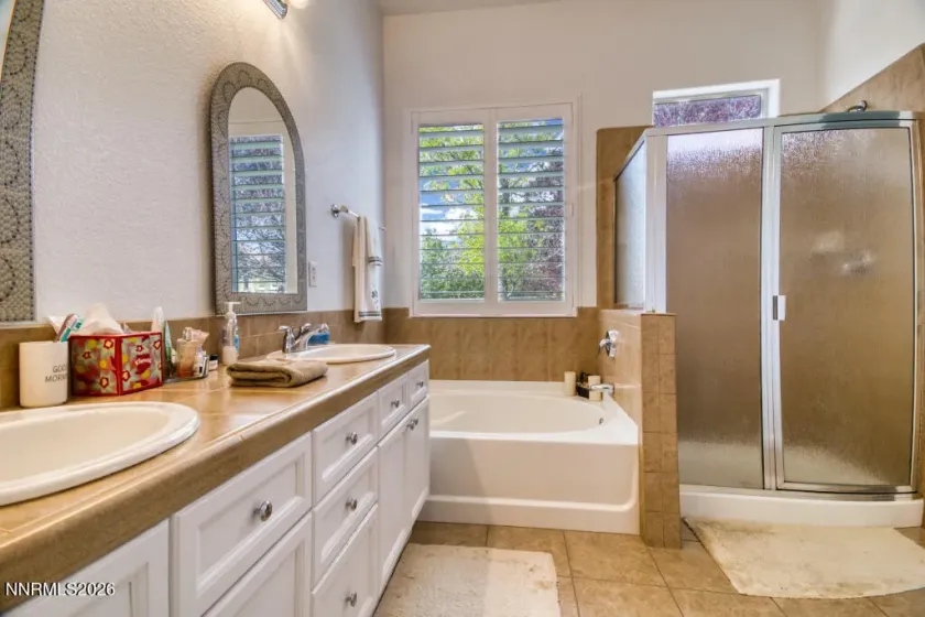 1731 Colavita, Reno, Nevada 89521, 3 Bedrooms Bedrooms, ,2 BathroomsBathrooms,Residential,Residential,Colavita,260004482