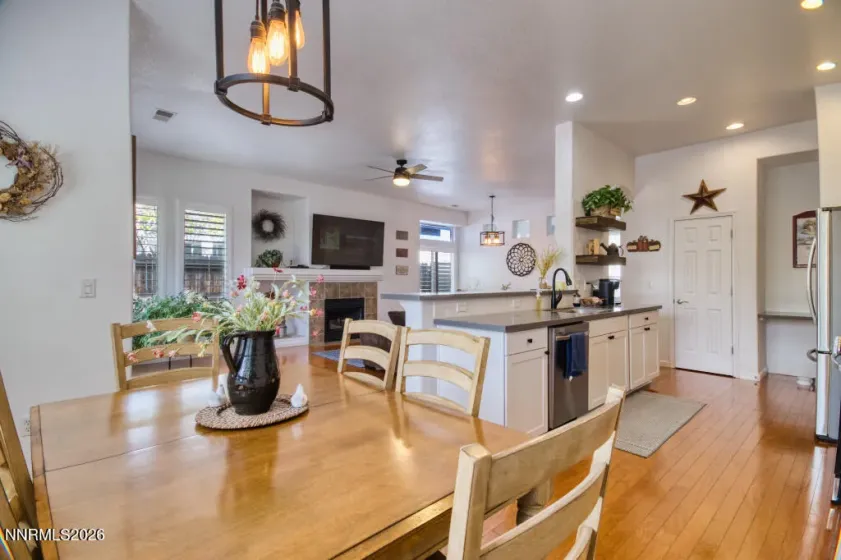 1731 Colavita, Reno, Nevada 89521, 3 Bedrooms Bedrooms, ,2 BathroomsBathrooms,Residential,Residential,Colavita,260004482