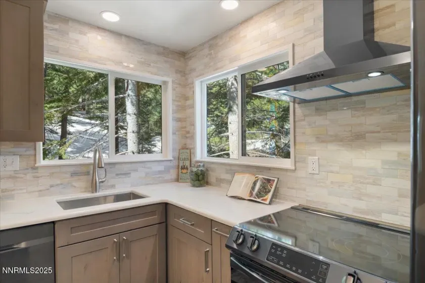 226 Benjamin, Stateline, Nevada 89449, 3 Bedrooms Bedrooms, ,2 BathroomsBathrooms,Residential,Residential,Benjamin,260004483