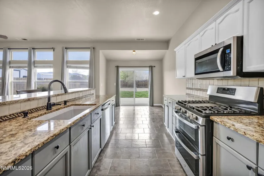 1333 Grassland, Dayton, Nevada 89403, 3 Bedrooms Bedrooms, ,2 BathroomsBathrooms,Residential,Residential,Grassland,260004484