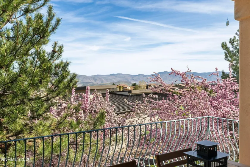 2630 Spearpoint, Reno, Nevada 89509, 3 Bedrooms Bedrooms, ,3 BathroomsBathrooms,Residential,Residential,Spearpoint,260004489