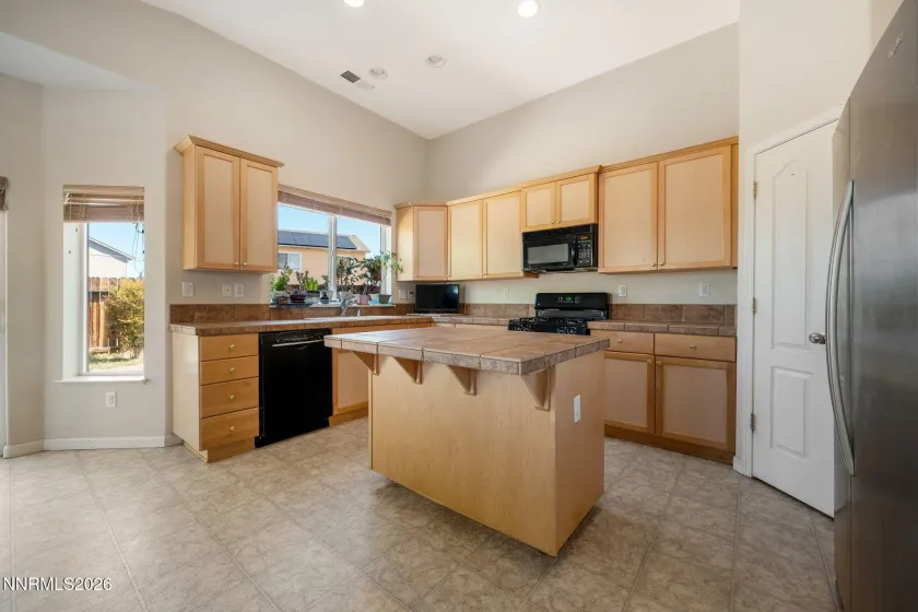 288 Fallen Leaf, Fernley, Nevada 89408, 3 Bedrooms Bedrooms, ,2 BathroomsBathrooms,Residential,Residential,Fallen Leaf,260004492