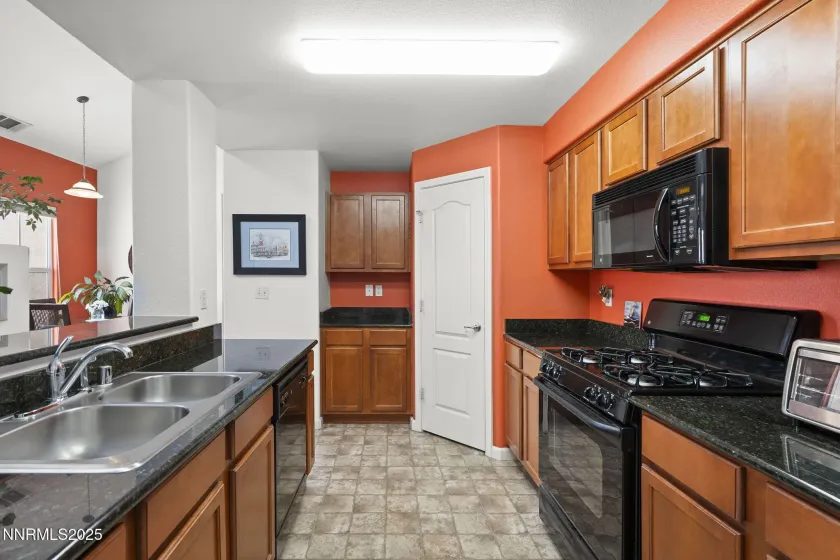 9050 Double R, Reno, Nevada 89521, 1 Bedroom Bedrooms, ,1 BathroomBathrooms,Residential,Residential,Double R,260004491