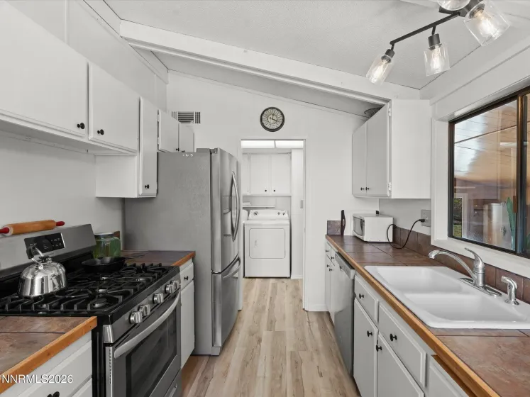 1185 Whipple Tree, Fernley, Nevada 89408, 2 Bedrooms Bedrooms, ,2 BathroomsBathrooms,Residential,Residential,Whipple Tree,260004493