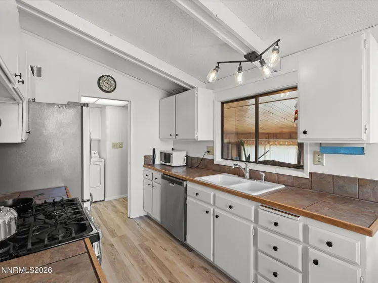 1185 Whipple Tree, Fernley, Nevada 89408, 2 Bedrooms Bedrooms, ,2 BathroomsBathrooms,Residential,Residential,Whipple Tree,260004493