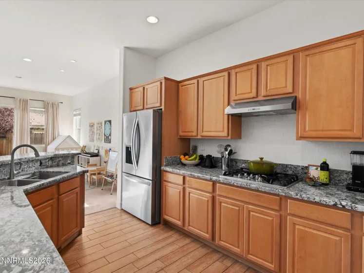 1123 Harbor Town, Sparks, Nevada 89436, 4 Bedrooms Bedrooms, ,2 BathroomsBathrooms,Residential,Residential,Harbor Town,260004494