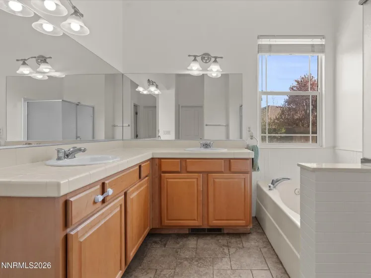 1123 Harbor Town, Sparks, Nevada 89436, 4 Bedrooms Bedrooms, ,2 BathroomsBathrooms,Residential,Residential,Harbor Town,260004494