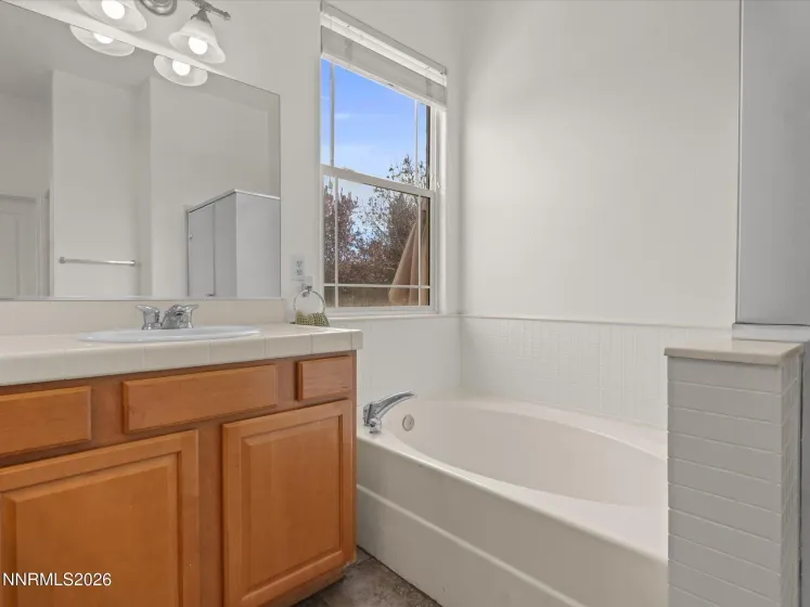 1123 Harbor Town, Sparks, Nevada 89436, 4 Bedrooms Bedrooms, ,2 BathroomsBathrooms,Residential,Residential,Harbor Town,260004494