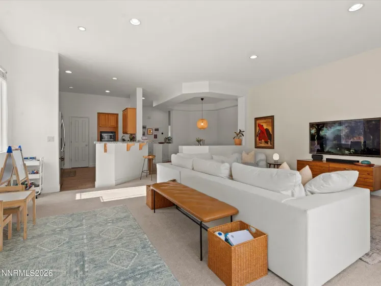 1123 Harbor Town, Sparks, Nevada 89436, 4 Bedrooms Bedrooms, ,2 BathroomsBathrooms,Residential,Residential,Harbor Town,260004494