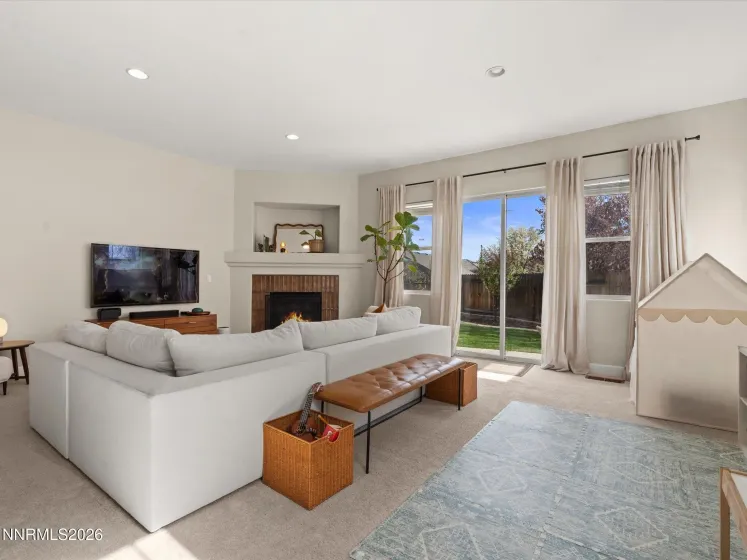 1123 Harbor Town, Sparks, Nevada 89436, 4 Bedrooms Bedrooms, ,2 BathroomsBathrooms,Residential,Residential,Harbor Town,260004494